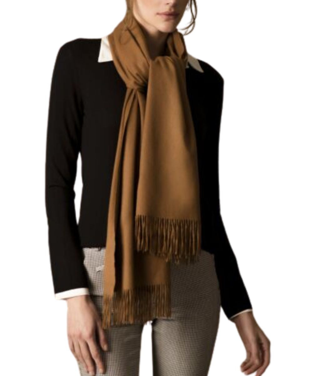 100% Vicuña Scarf made from the best natural fiber in the world in Natural