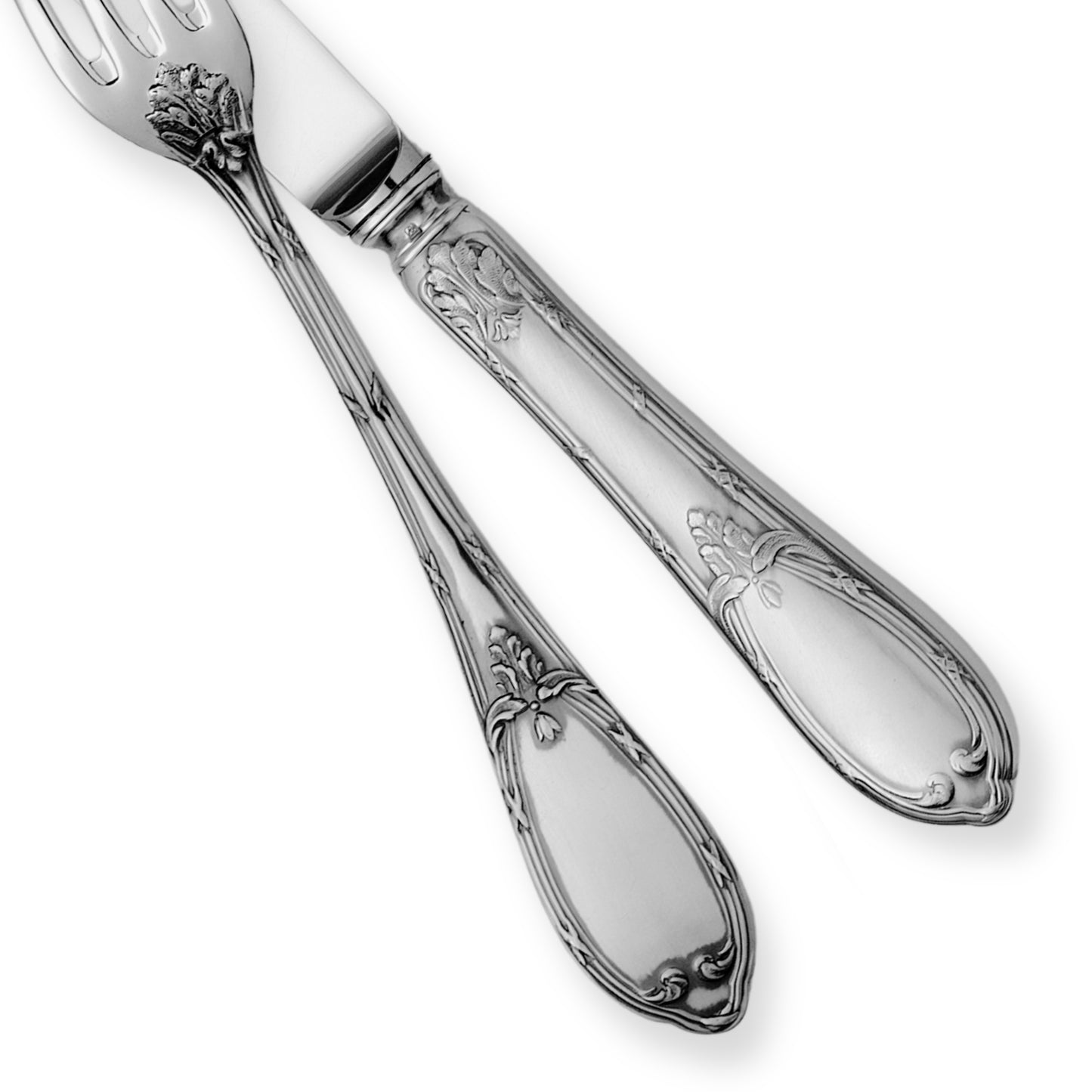 Chambly Rubans Louis XVI (Rubans 34) Matte Silverplate Flatware Collection