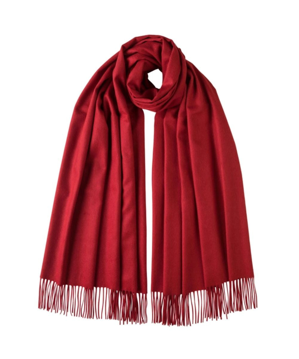 Johnstons of Elgin Cashmere Classic Plain Stole in Classic Red