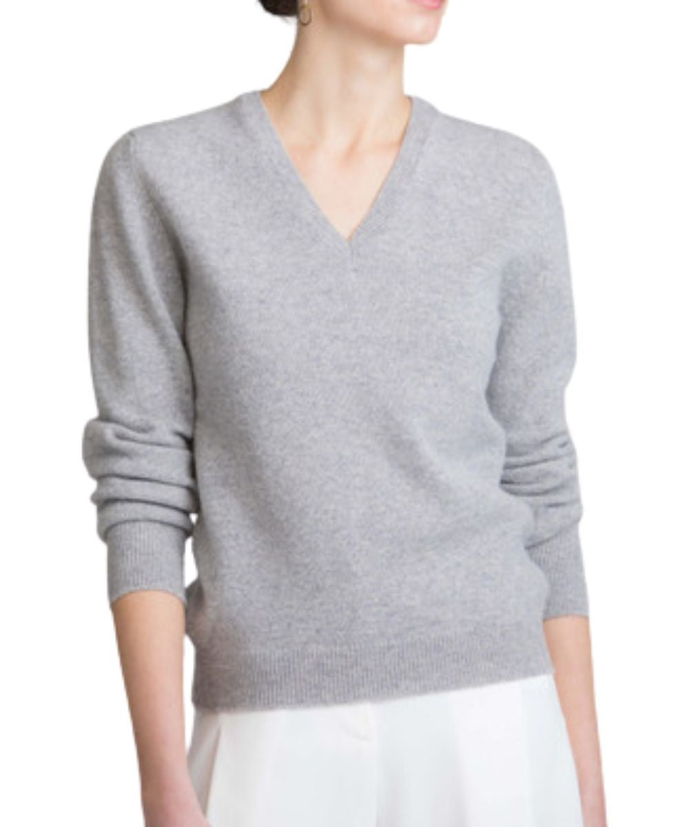 Johnstons of Elgin Women's Lambswool Classic V-Neck Sweater in Silver