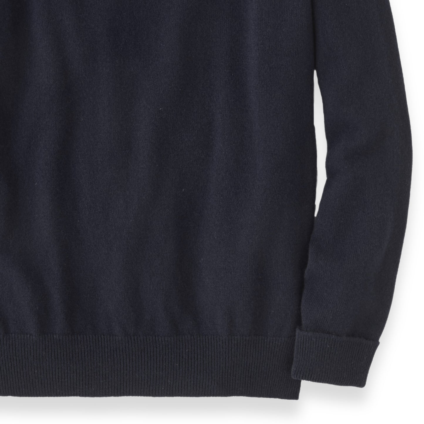 Men's Cashmere V-Neck Sweater With Saddle Shoulder in Navy