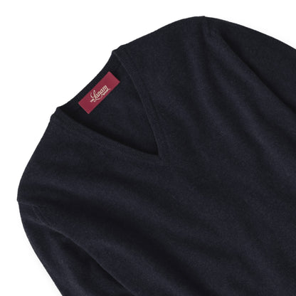 Men's Cashmere V-Neck Sweater With Set-In Sleeve in Navy