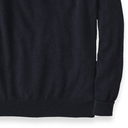 Men's Cashmere V-Neck Sweater With Set-In Sleeve in Navy