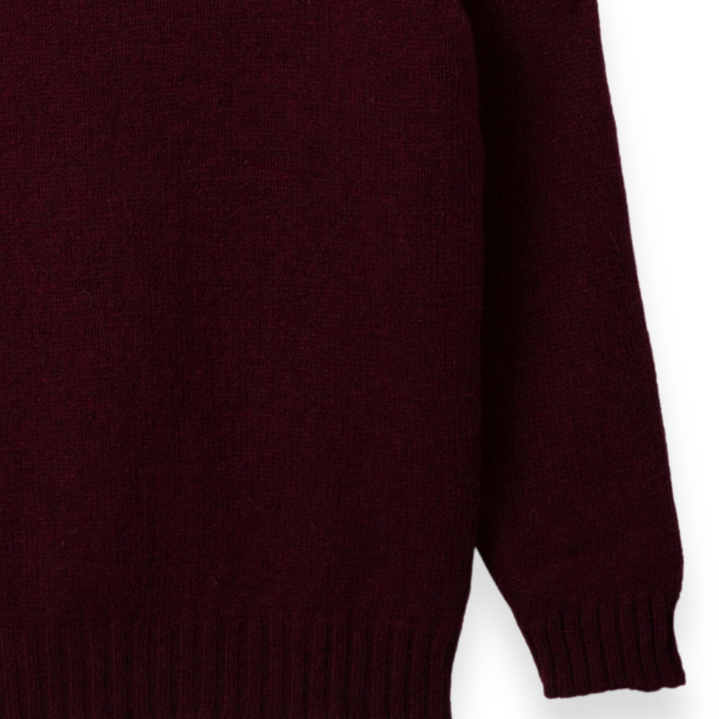 Men's Traditional Shetland Wool Crew Neck Sweater | Bordeaux