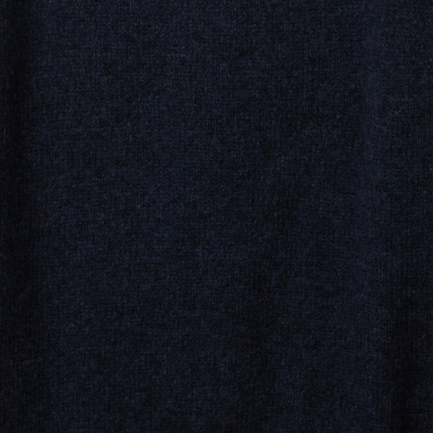 Men's Traditional Shetland Wool Crew Neck Sweater | Navy