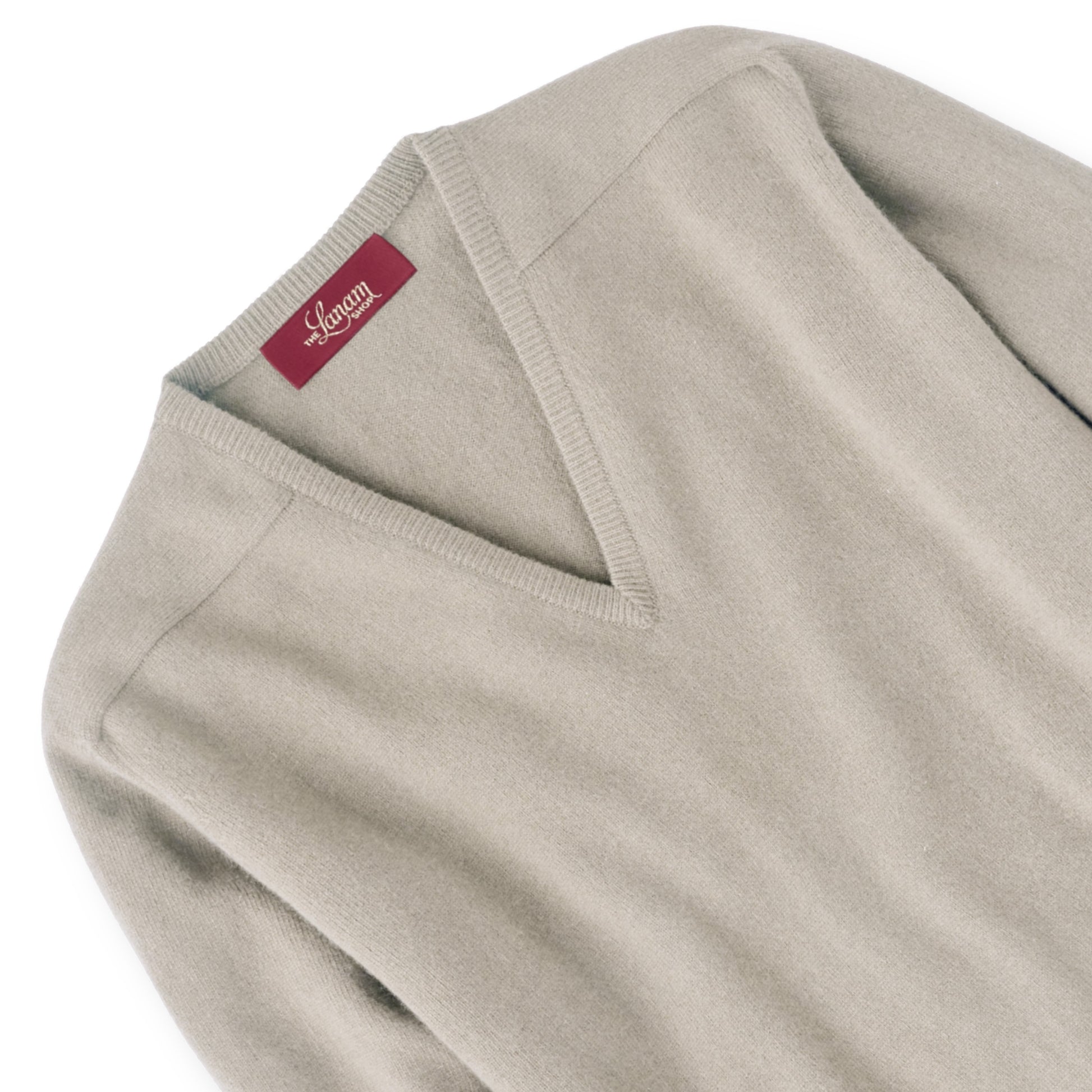 Men's Cashmere V-Neck Sweater With Saddle Shoulder in Linen | The Lanam Shop