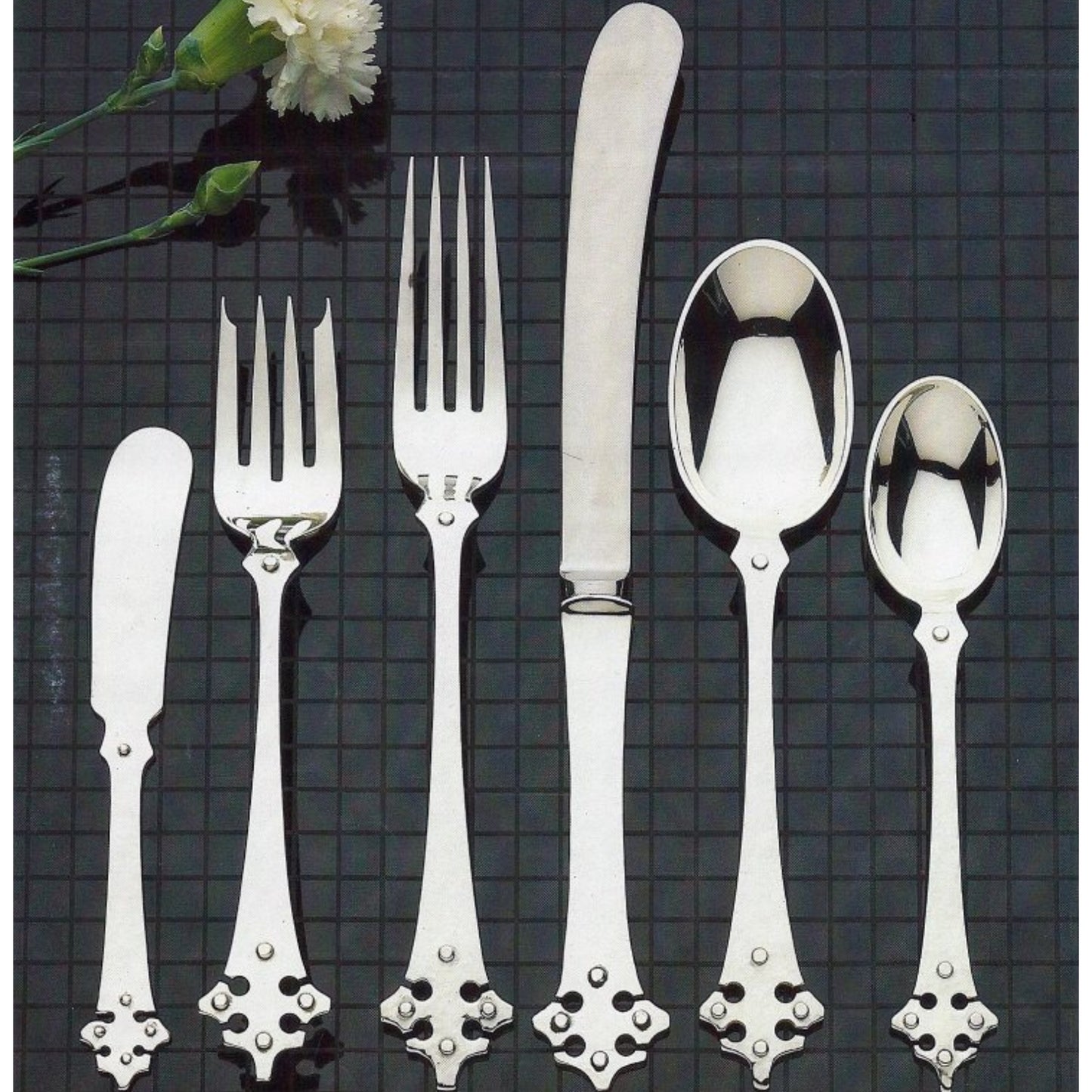 Old Newbury Crafters Crusader Sterling Silver Flatware Collection